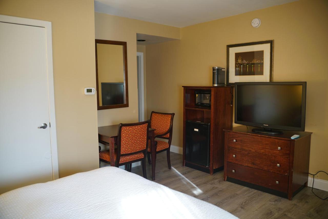 Hotel Boston Kültér fotó